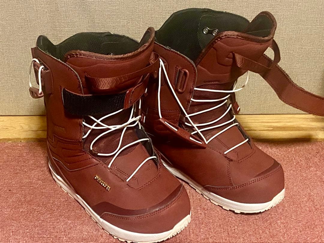 ディーラックス　EMPIRE スノーボードブーツ エンパイア　シェルのみ