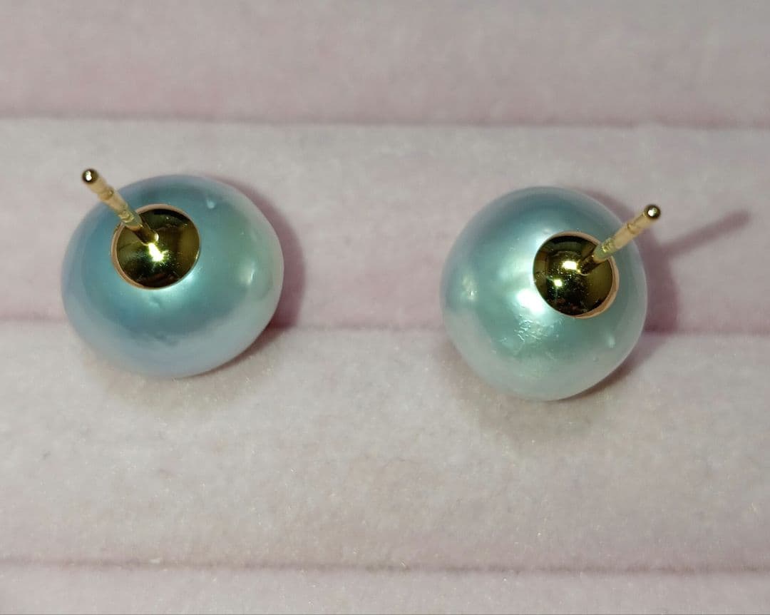 南洋白蝶真珠ピアス　大玉　K18