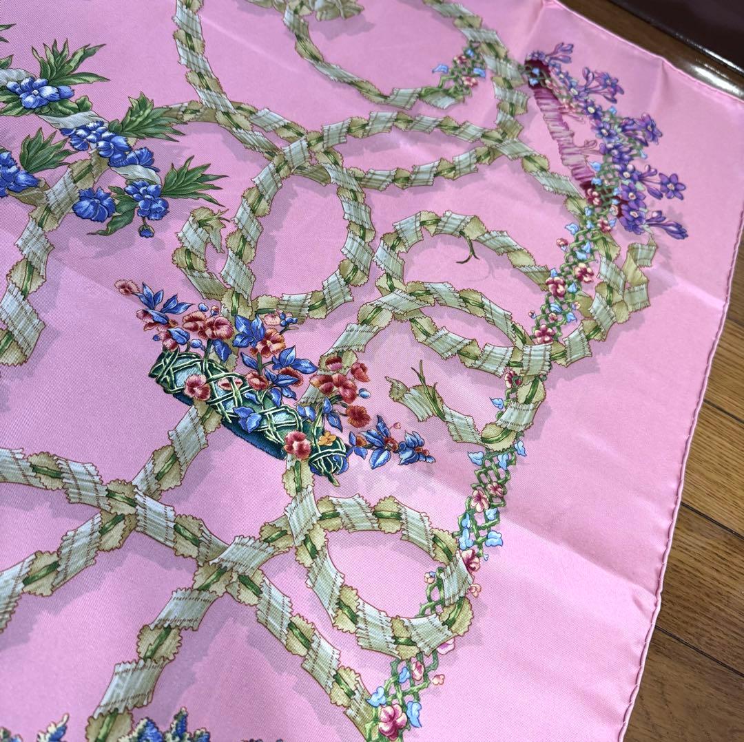 エルメス カレ90 春の祭典〈Le Sacre du Printemps〉シルク