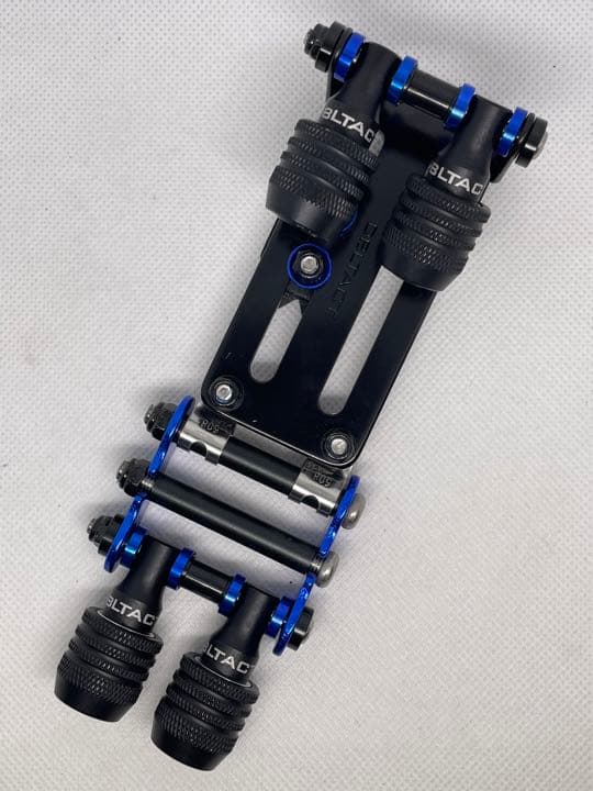 ダブルタクトプレート　ビットホルダー4P ニックス風チェーン(ブラック×ブルー)