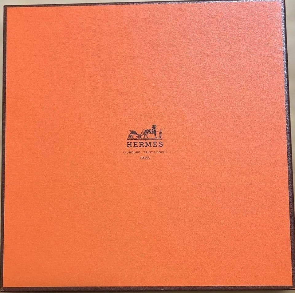 エルメス　HERMES　スカーフ　カレ90　冬の愉しみ