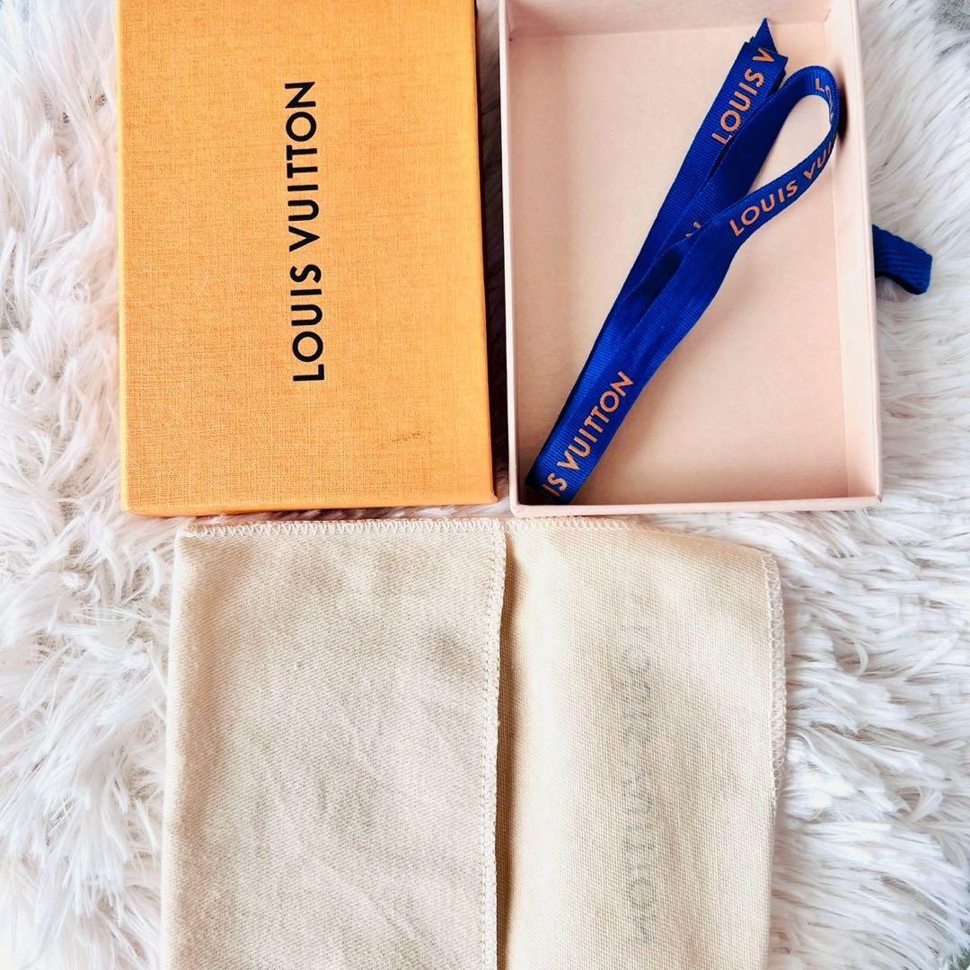 ✨極美品✨ルイヴィトン　ポルトクレ　LVワンダー　オヴシー　モノグラム　LVロゴ