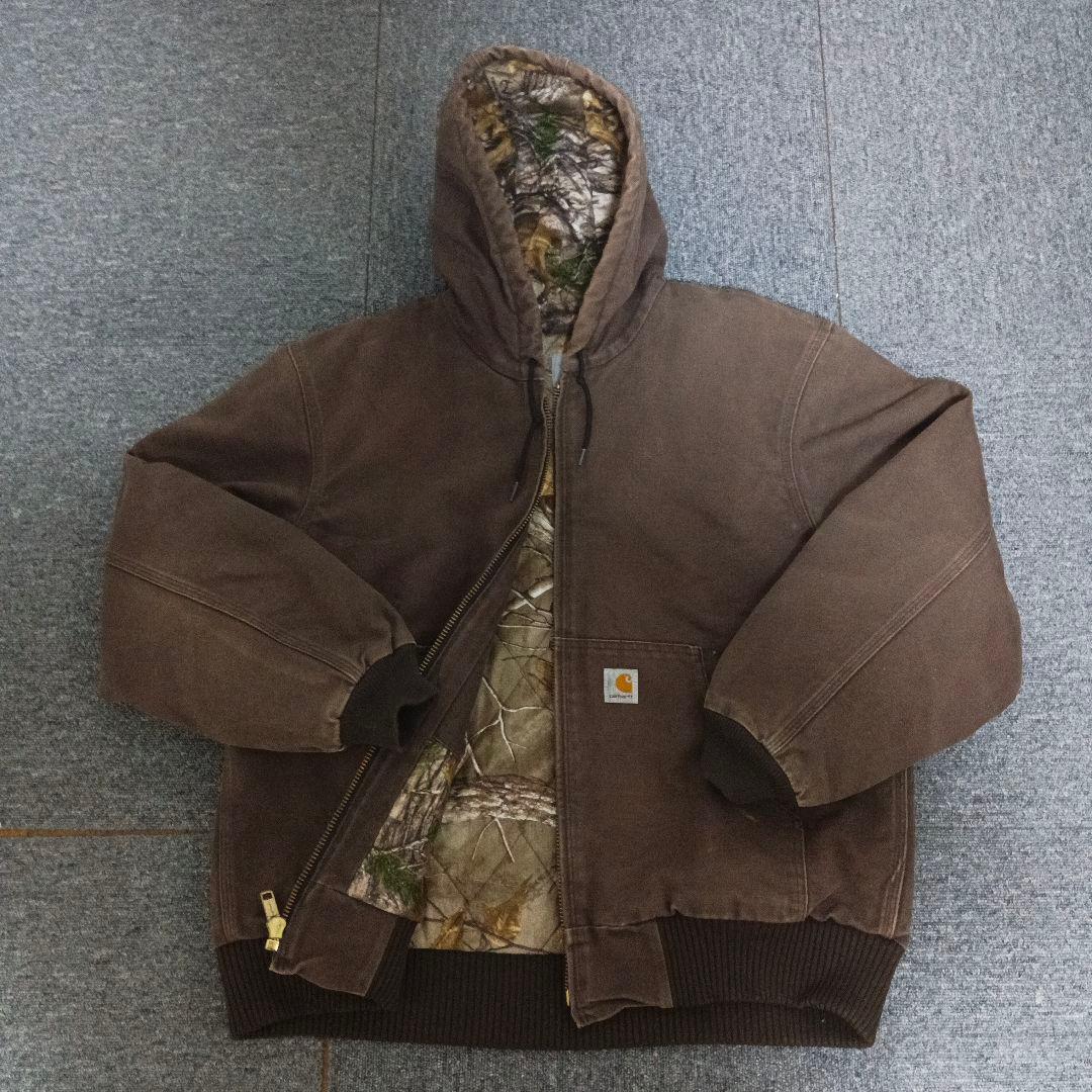 Carhartt ブラウンジャケット 迷彩フード