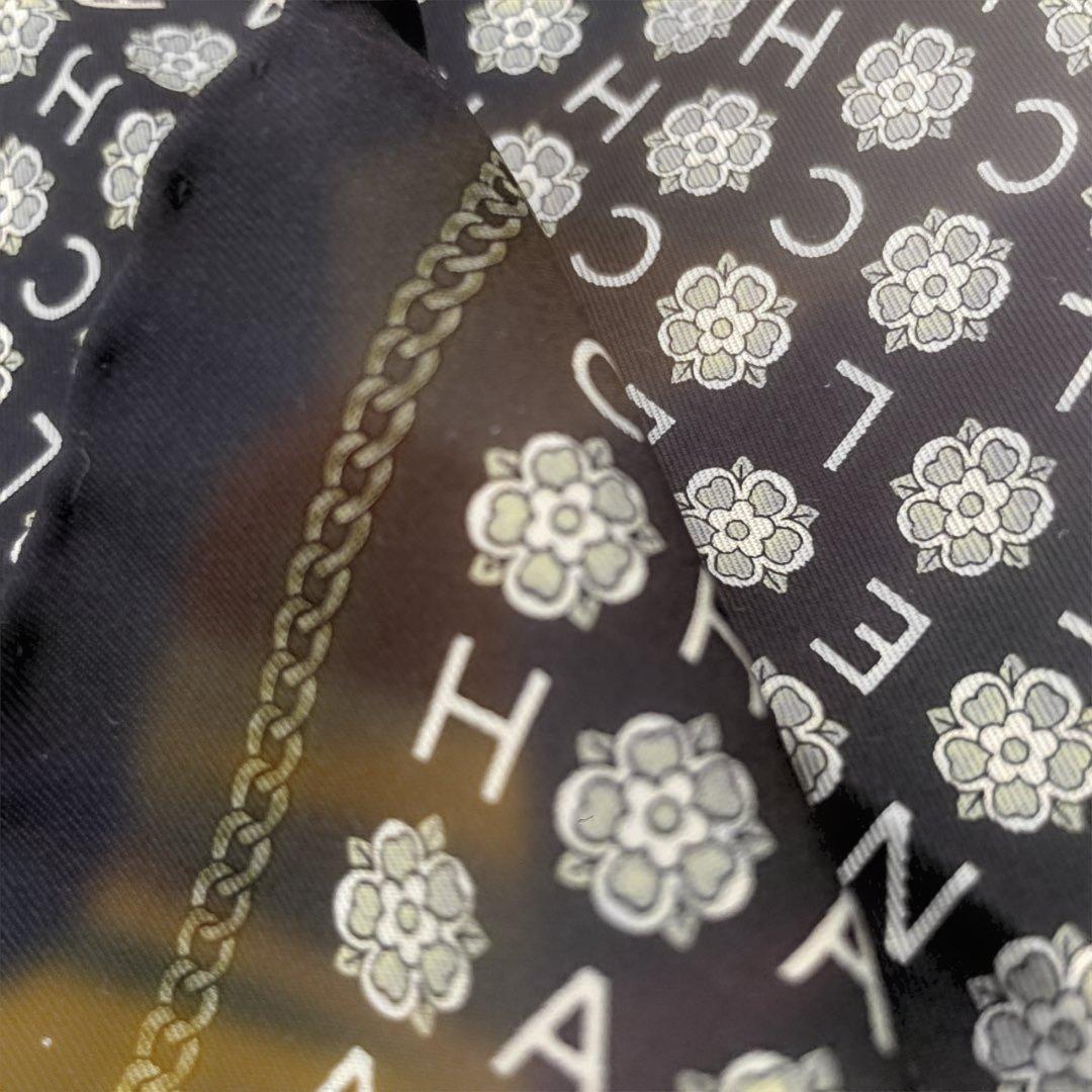 CHANEL シルク スカーフ カメリア　ロゴ 花柄