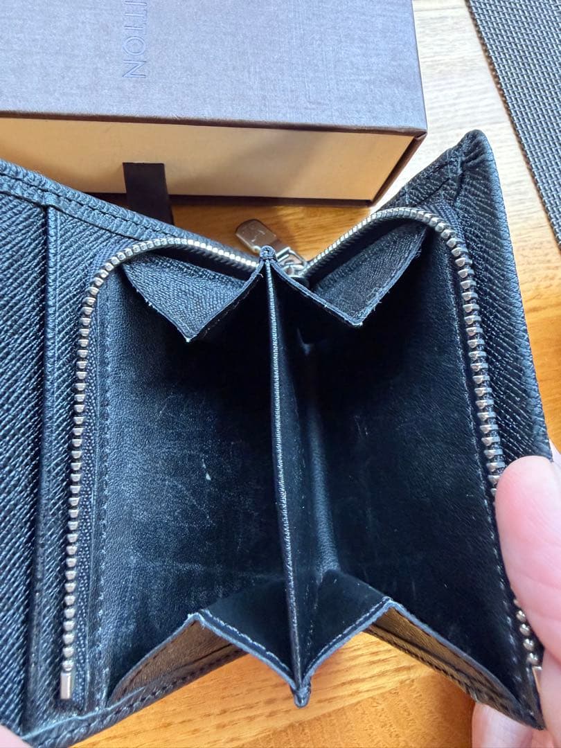 LOUIS VUITTON タイガ　ケース ブラック