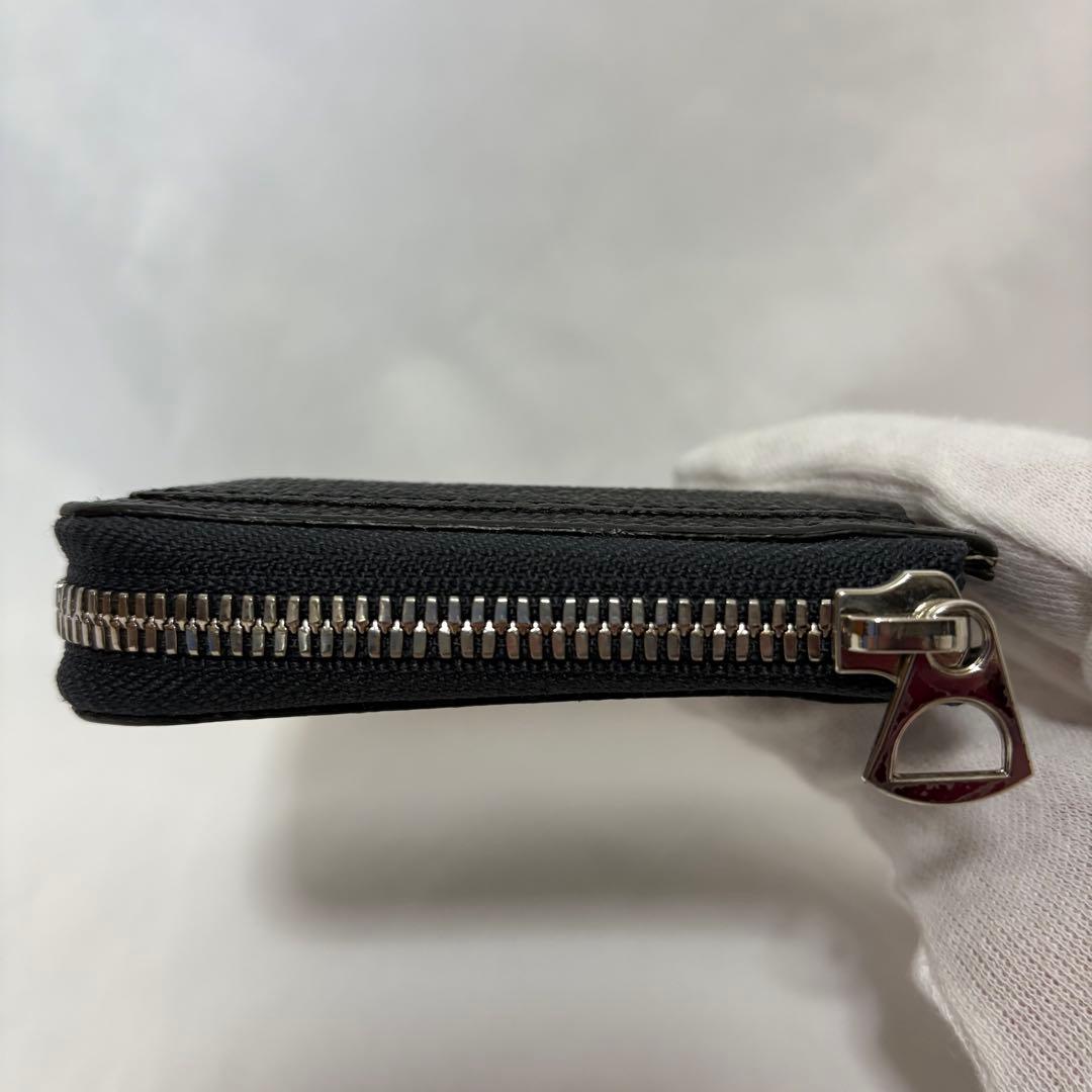【美品】ITTI イッチ ブラック レザー シボ革 ラウンドジップ 折り財布