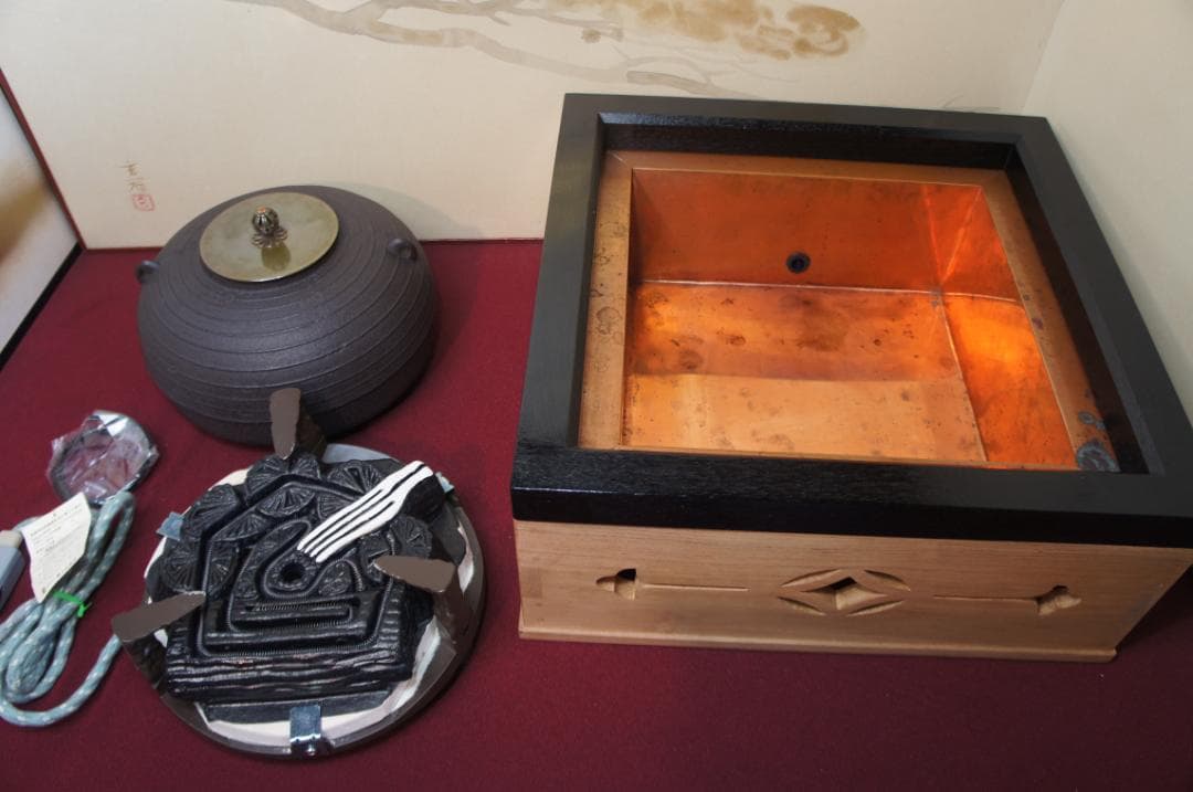 ☆本桐 七宝透かし置炉 在銘釜 唐銅蓋 置炉用600W電熱器 送料込み