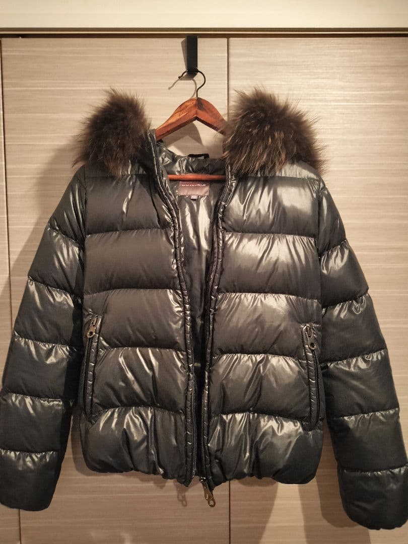 美品 DUVETICA ダウンジャケット 42 濃紺