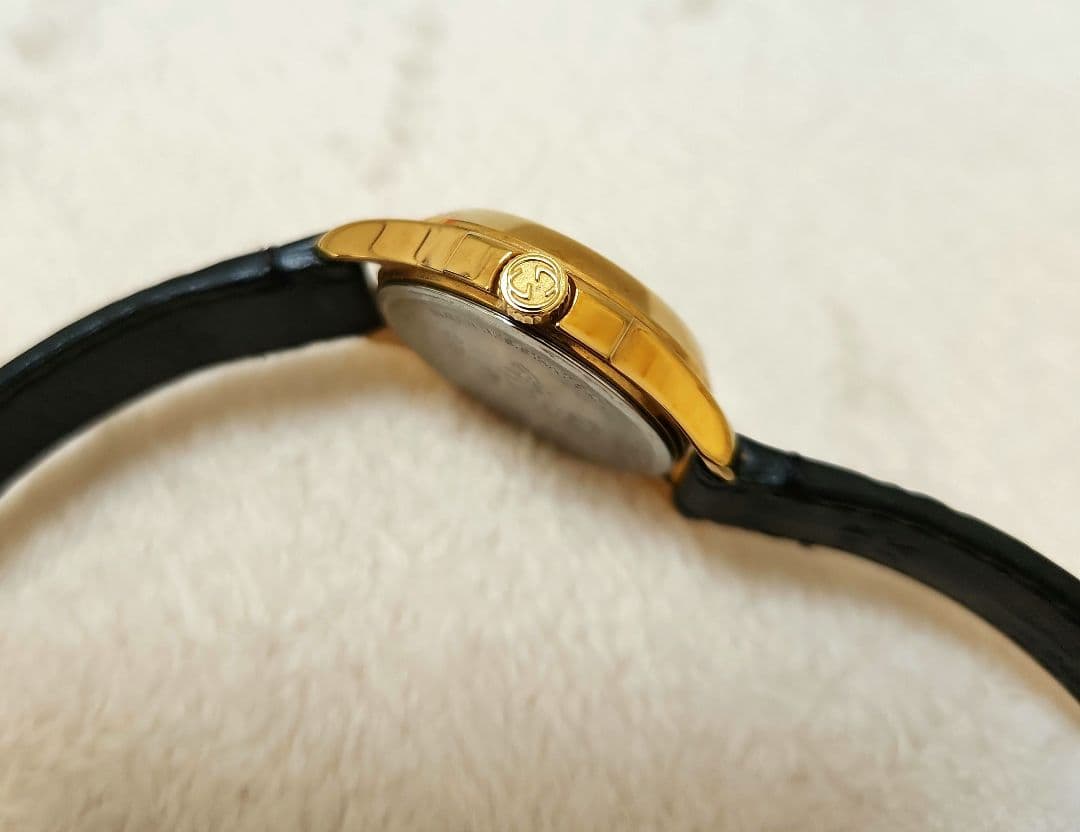 ✨美品✨　GUCCI　グッチ　腕時計　蜂　ビー　タイムレス　箱付