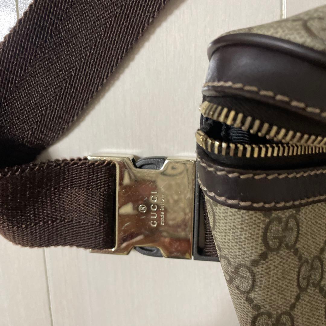 GUCCI ボディバッグ・ウエストポーチ