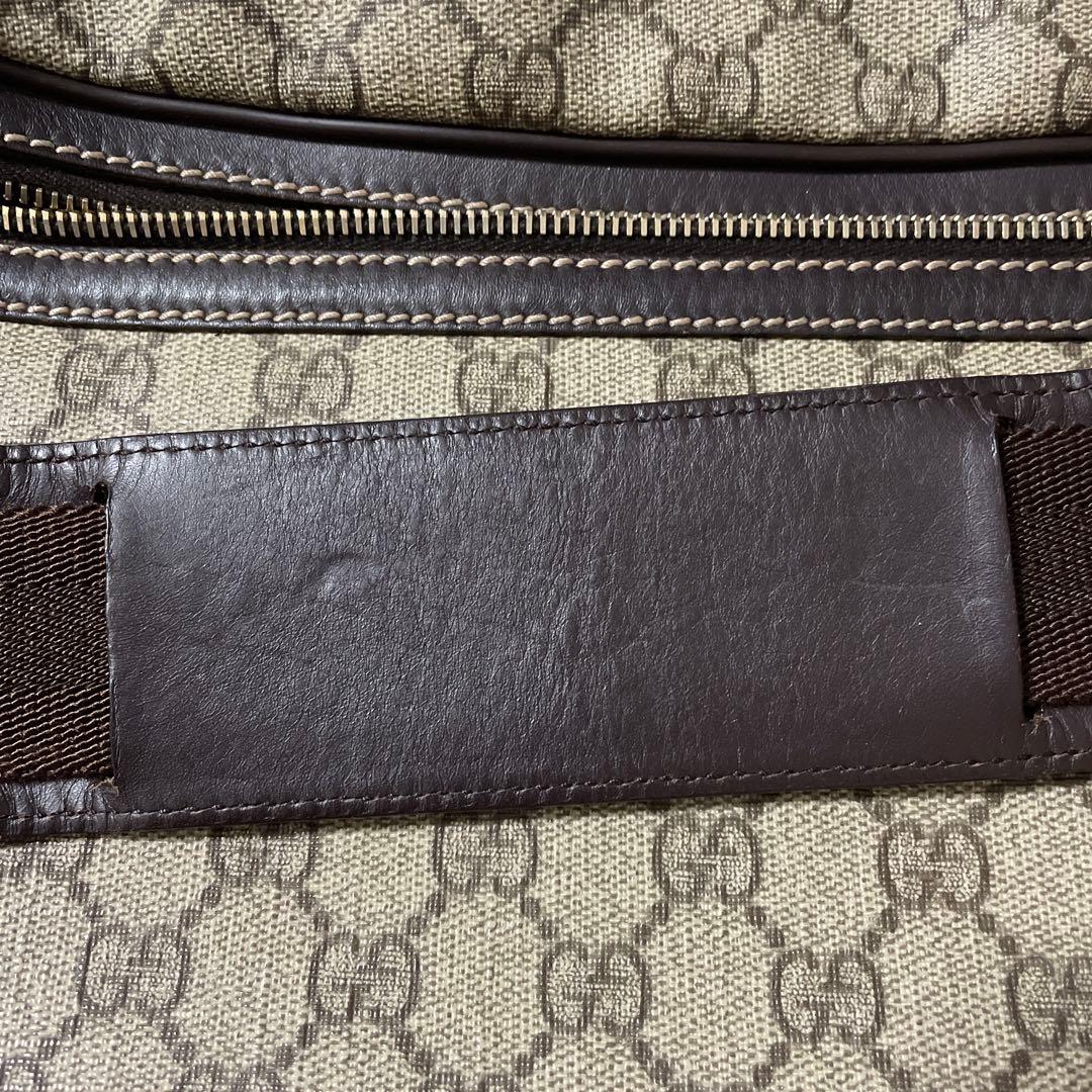 GUCCI ボディバッグ・ウエストポーチ