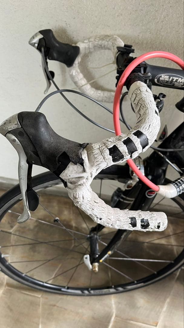 自転車　本体　アンカー　ロードバイク　競輪　ホワイト　ブラック
