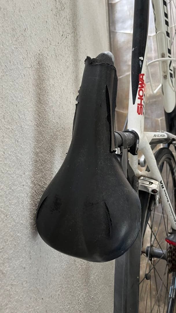 自転車　本体　アンカー　ロードバイク　競輪　ホワイト　ブラック