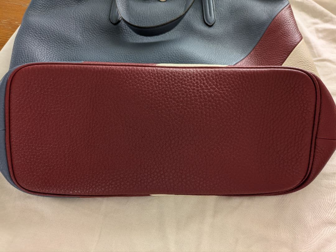 【新品】【大幅値下げ】BALLY レザー トートバッグ 青 バーガンディ