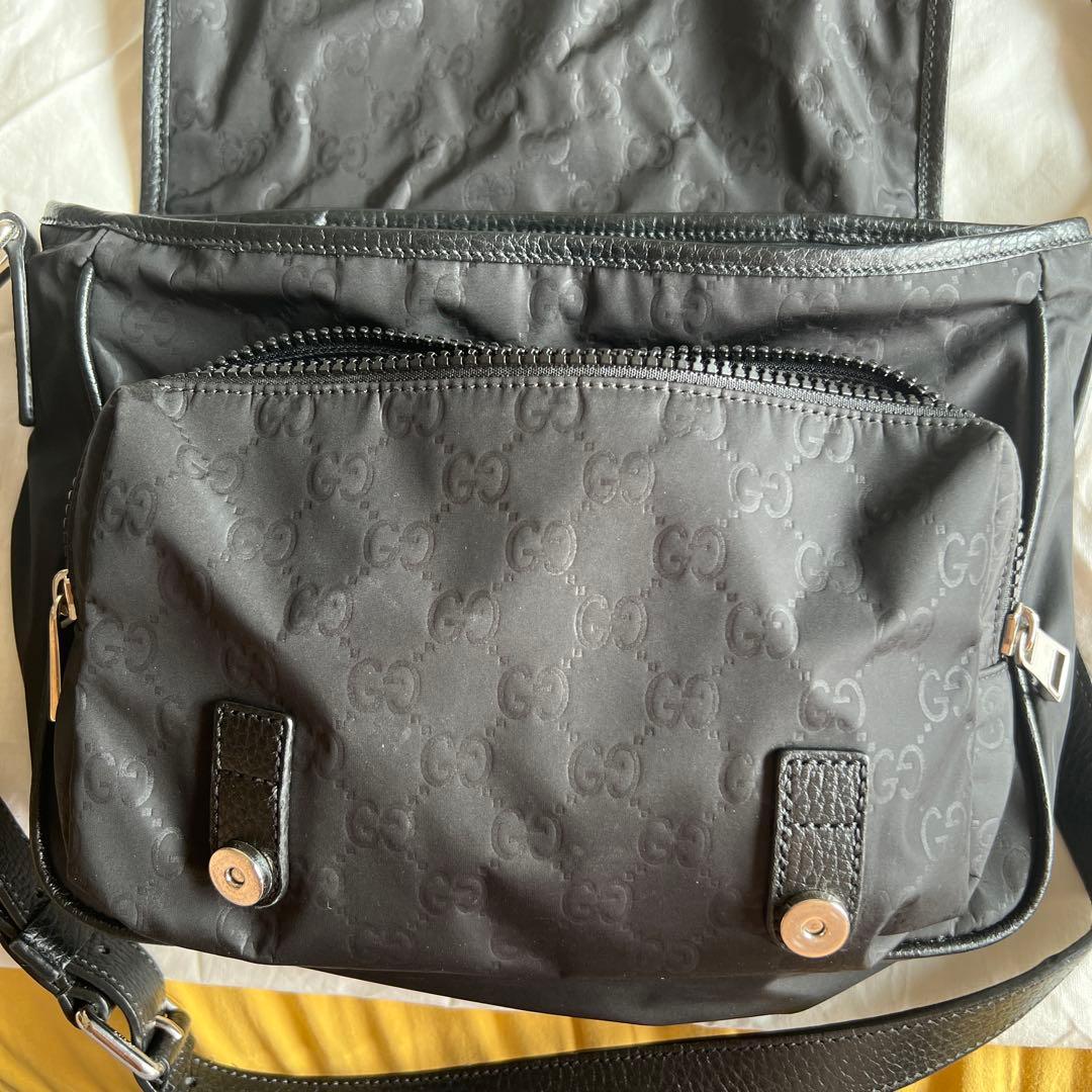 GUCCI ブラック メッセンジャーバッグ　GGナイロン 510335