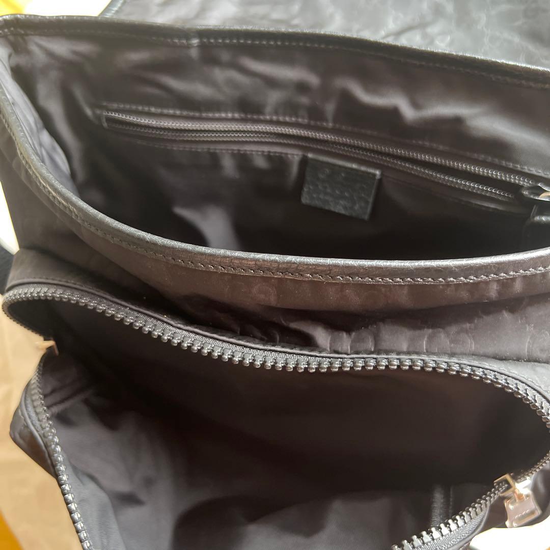 GUCCI ブラック メッセンジャーバッグ　GGナイロン 510335