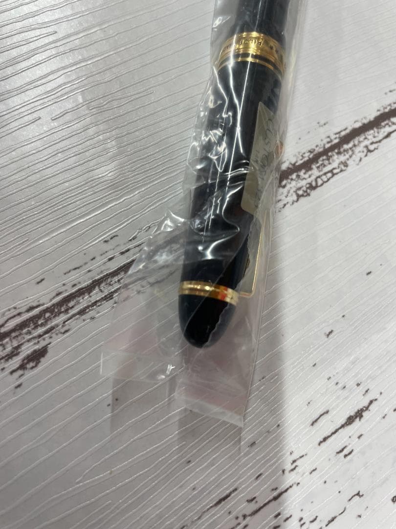 パイロット 万年筆 カスタム823 FKK3MRPTBM 中字 透明ブラック軸