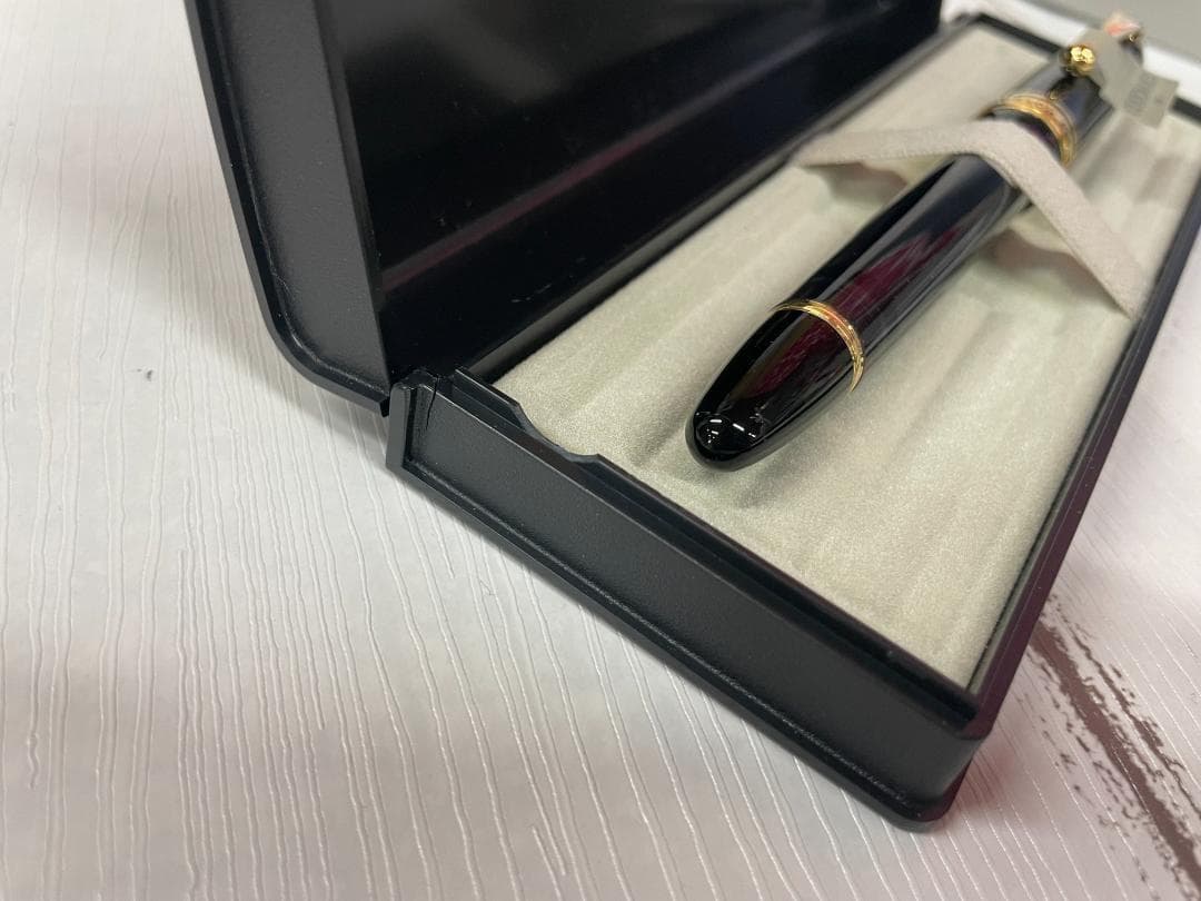 パイロット 万年筆 カスタム823 FKK3MRPTBM 中字 透明ブラック軸