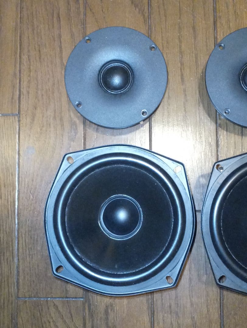 デンマーク製 Peerless 13cmウーファー・2.5cmトゥイーター