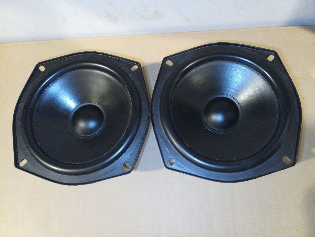 デンマーク製 Peerless 13cmウーファー・2.5cmトゥイーター