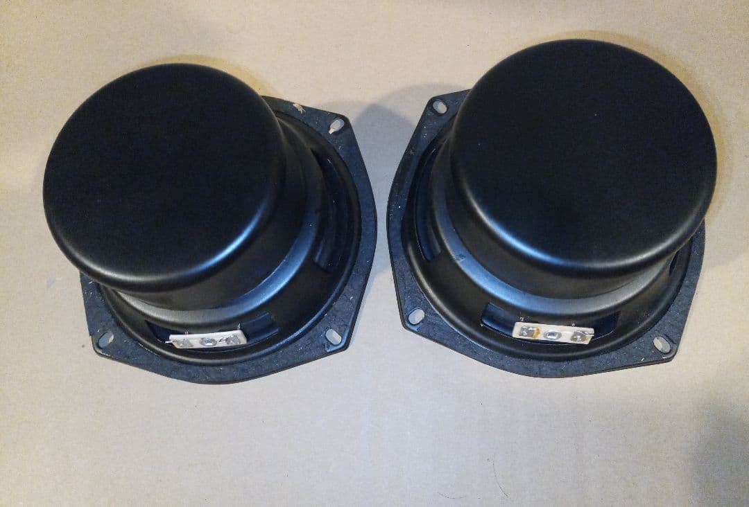 デンマーク製 Peerless 13cmウーファー・2.5cmトゥイーター