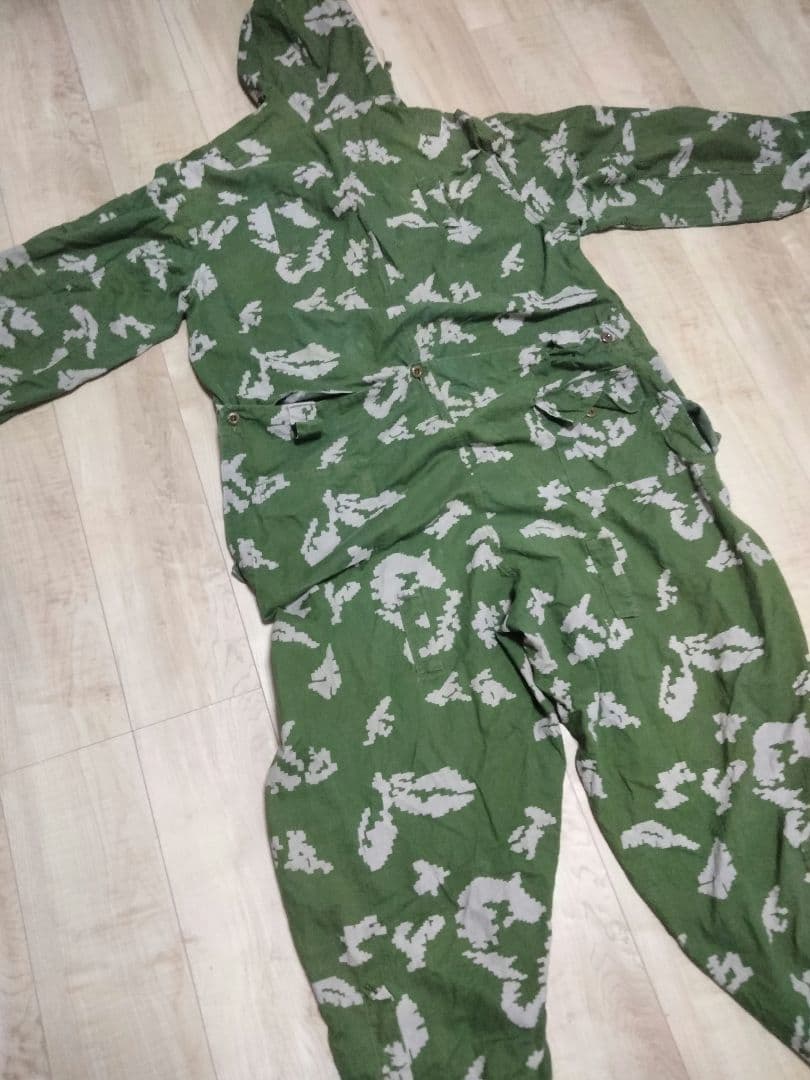 ロシア軍　VDV 空挺部隊 KLMK ベリョーズカ オーバーオール マスク付き