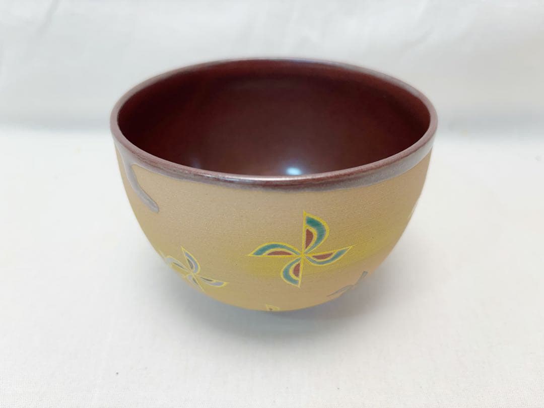 未使用 茶道具 通次 嵩山作 天目釉 風車絵 茶碗 陶印 共箱 外段ボール箱入