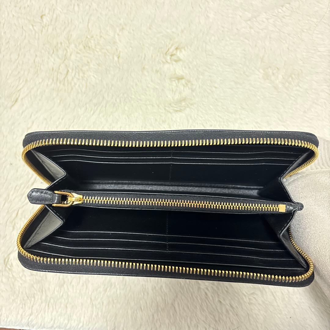 最終値下げ！PRADA プラダ ラウンドファスナー レザー長財布