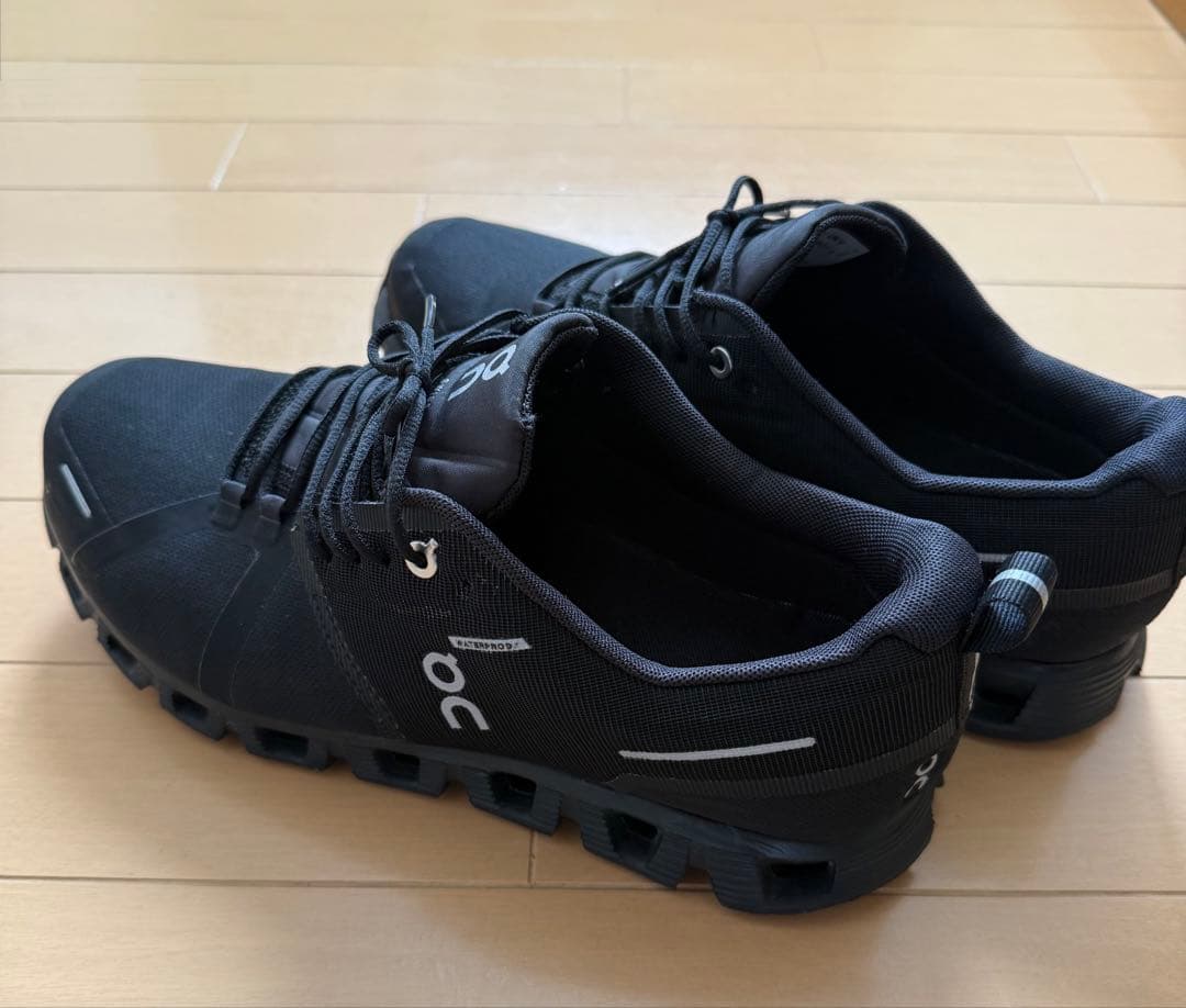 靴 on Cloud 5 Waterproof 27.5