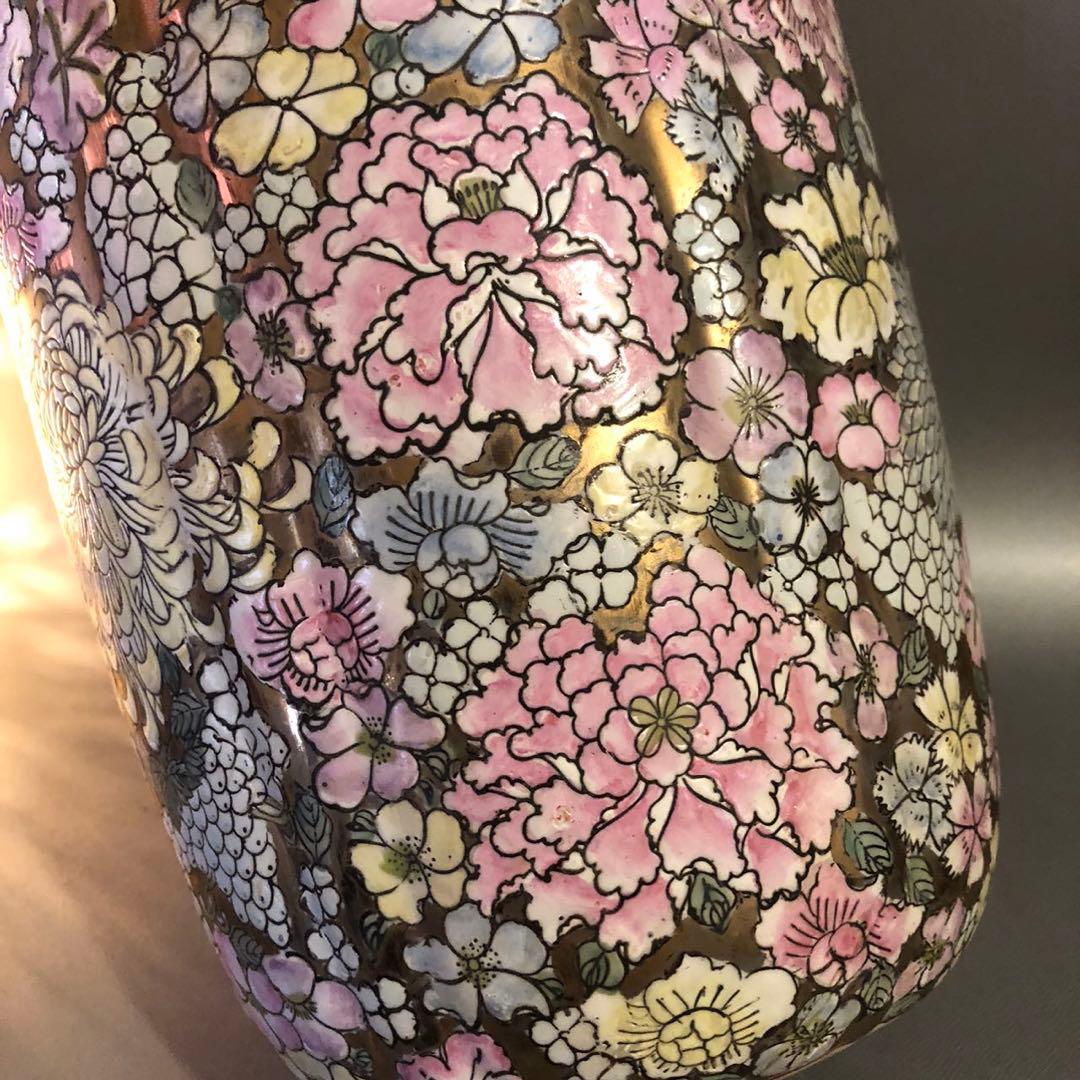 N342、花詰 中国様 中国美術 花器飾り壺 本金彩 豪華な蓋付大花瓶