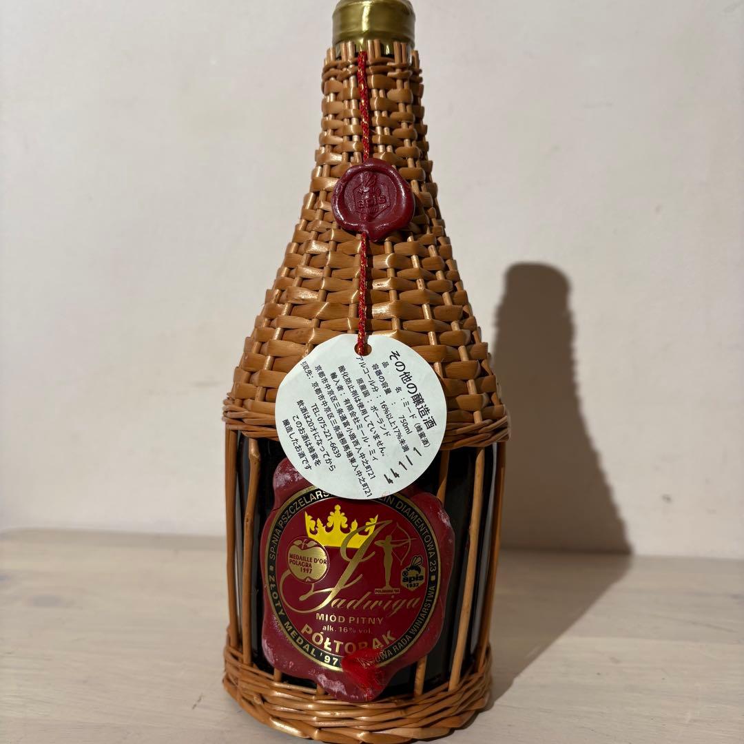 ミード　ポーランド　蜂蜜　お酒　apis