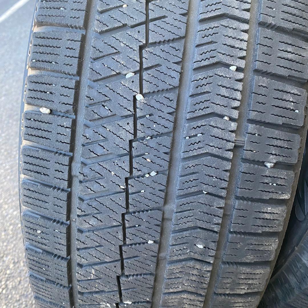 【送料無料】ブリヂストンスタッドレス 215/55R17 94Q