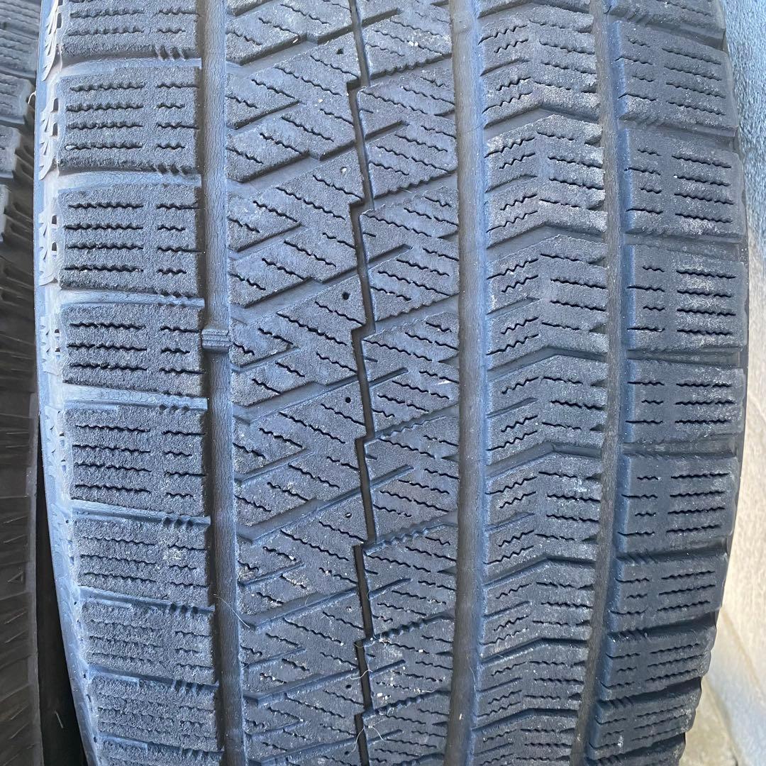 【送料無料】ブリヂストンスタッドレス 215/55R17 94Q