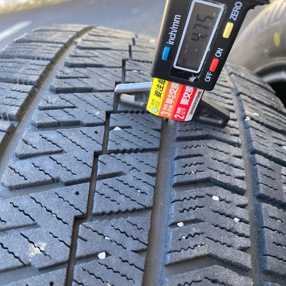 【送料無料】ブリヂストンスタッドレス 215/55R17 94Q