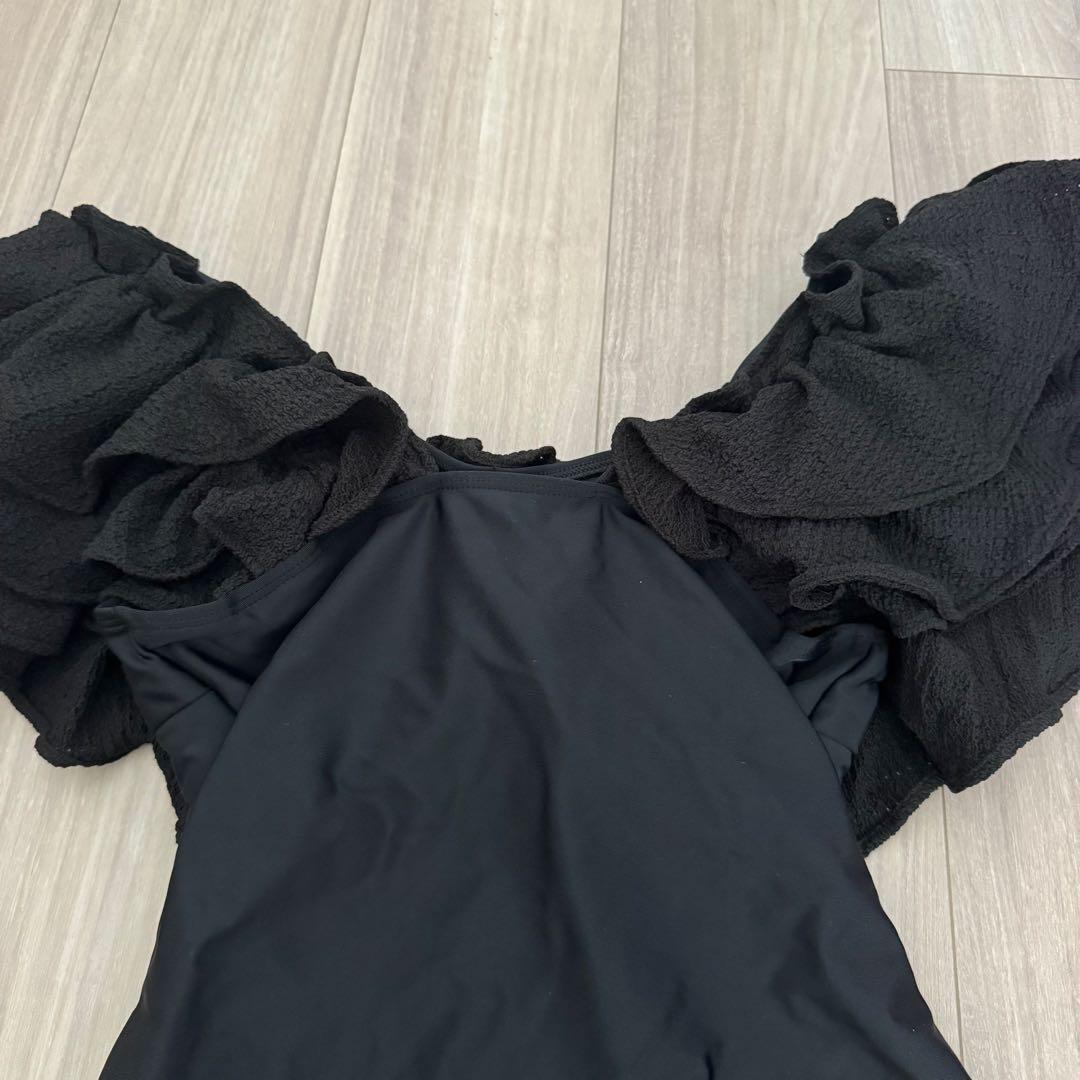 Acka. ruffle volume swimwear 水着