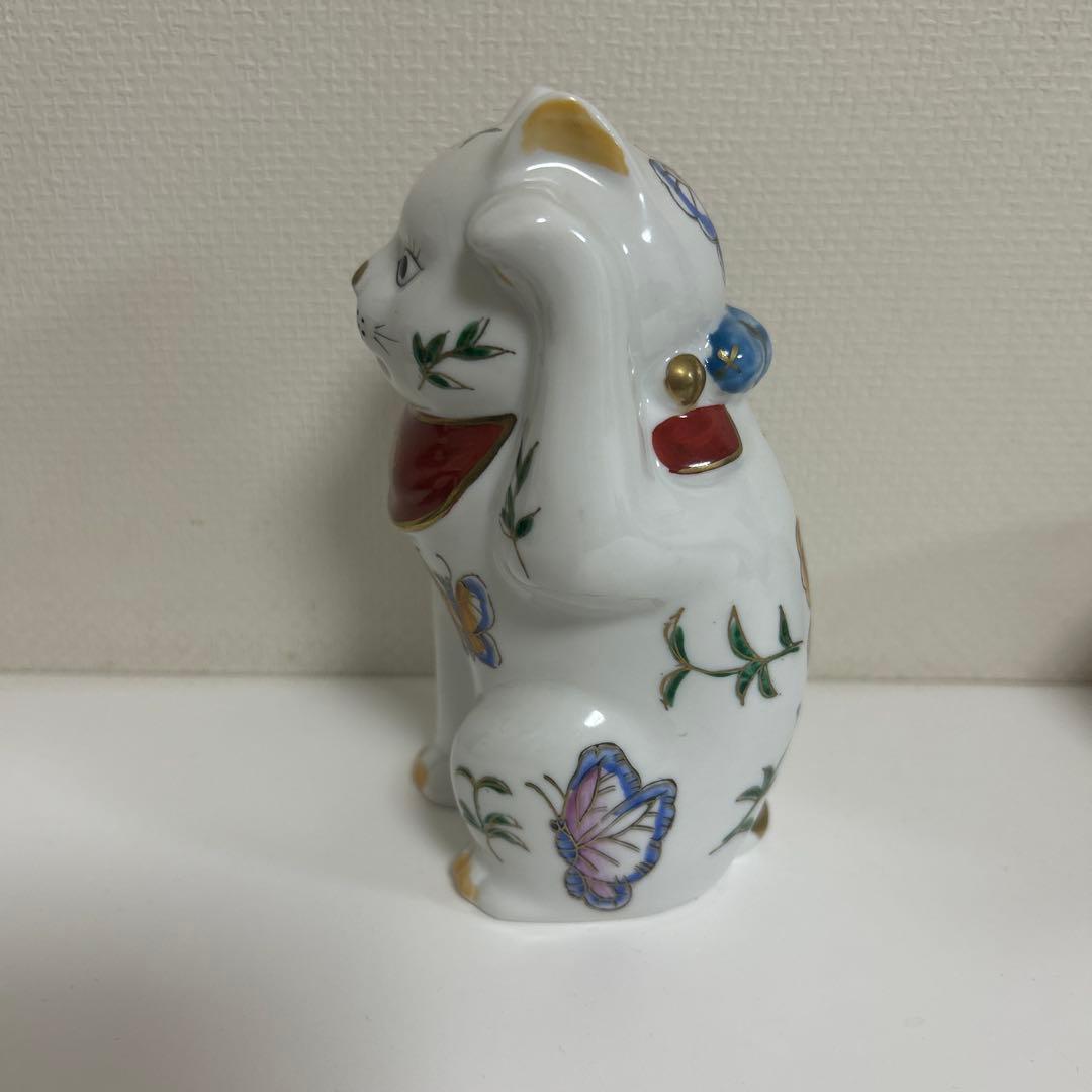 美品　伊万里　招き猫　手描き　花と蝶　商売繁盛　良縁