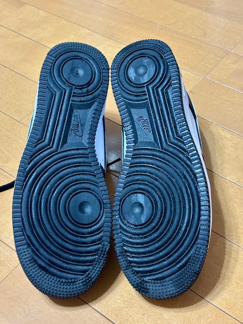 美品　ナイキ　エアフォース1 パンダ　 DV0788-001 26㎝