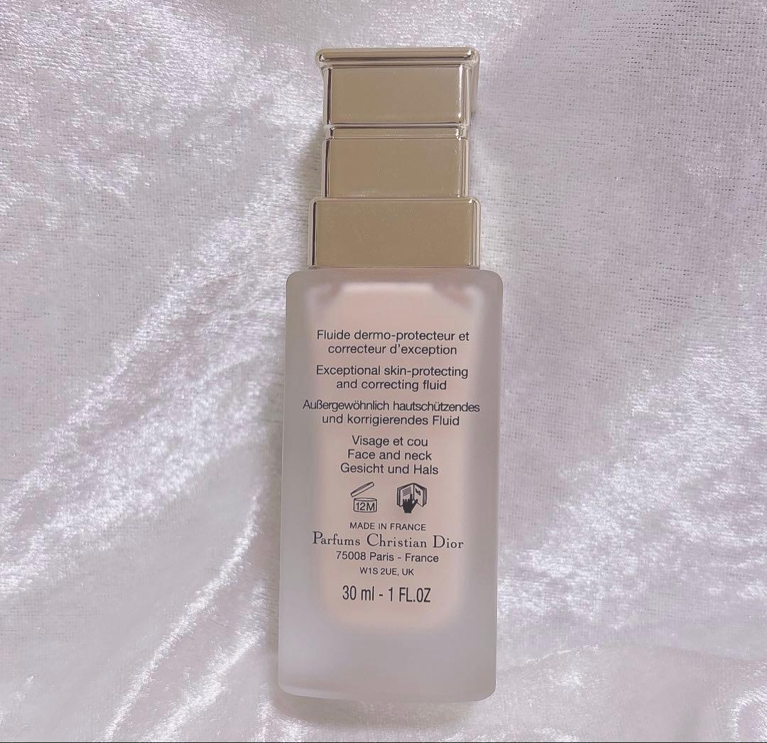 ディオール　プレステージ ホワイト ルプロテクター ＵＶ ルミエールシアーグロー