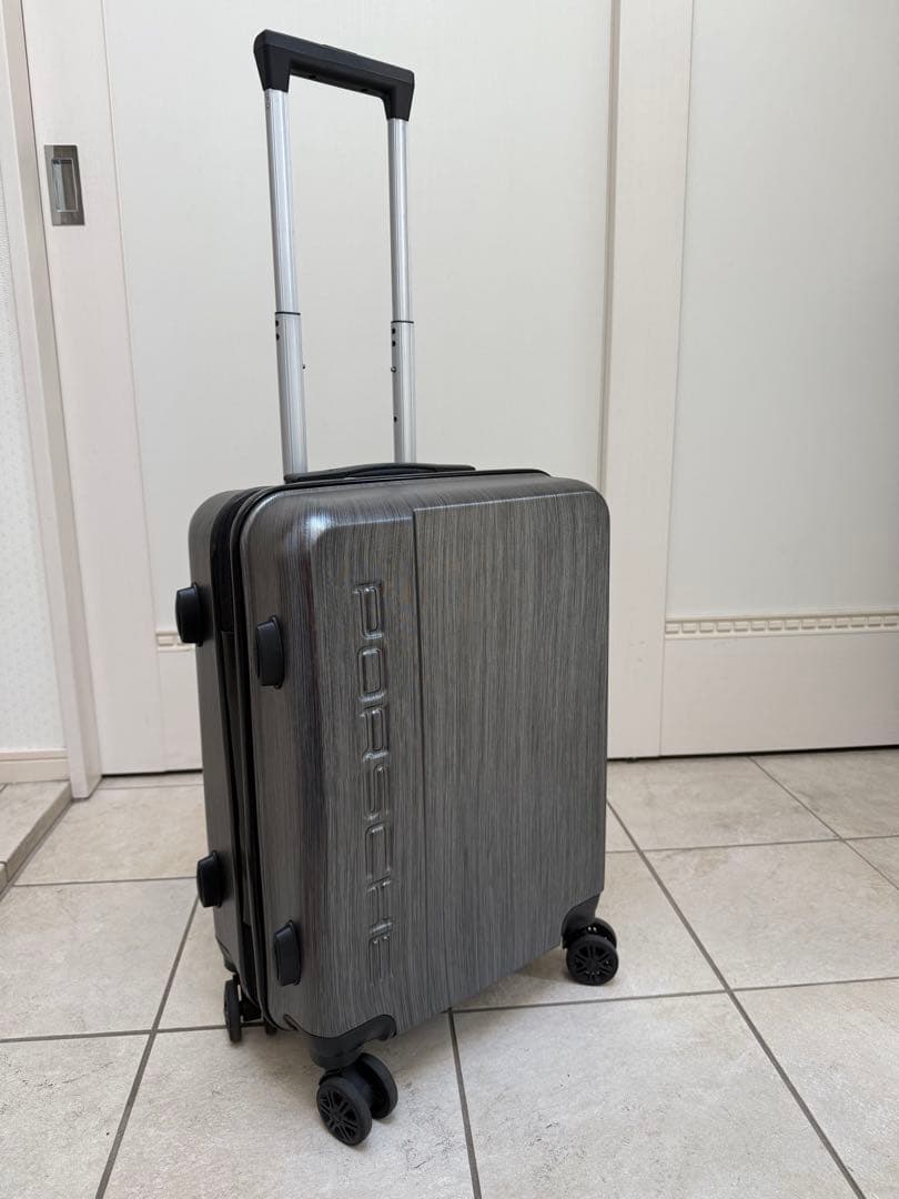 Porsche 軽量 キャリーケース　機内持ち込み