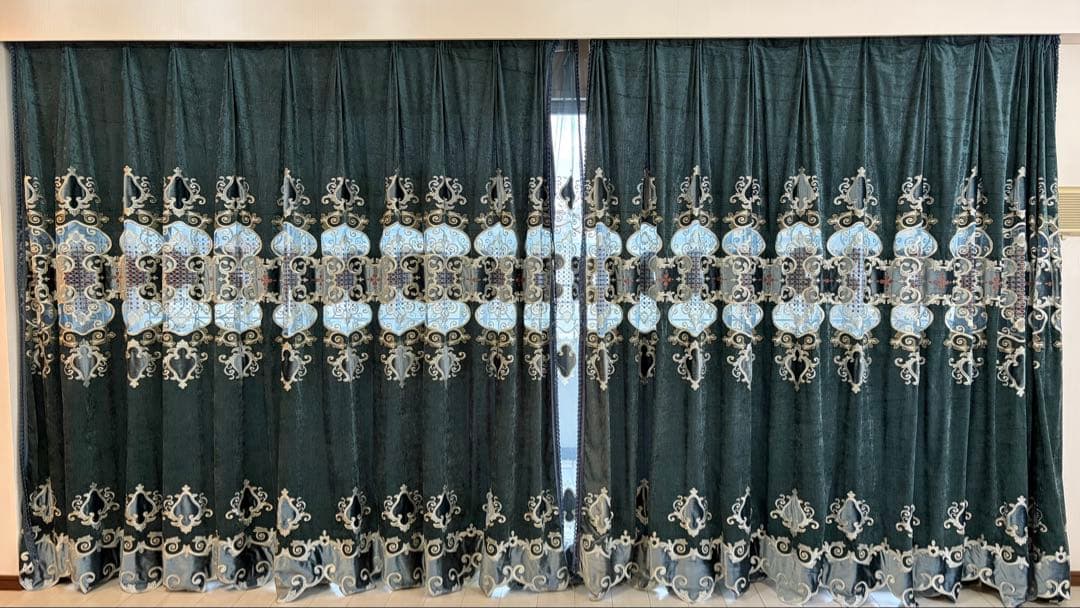 【オーダー級】高級刺繍カーテン＋レースカーテン 4枚セット