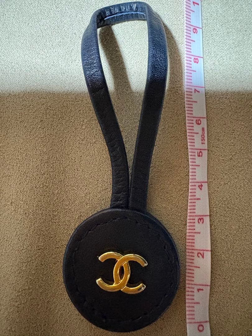 CHANELシャネル　バッグチャーム♡ レザー　黒　（おまけ付き♪）