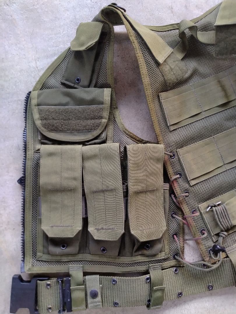 ブラックホーク アサルトベスト