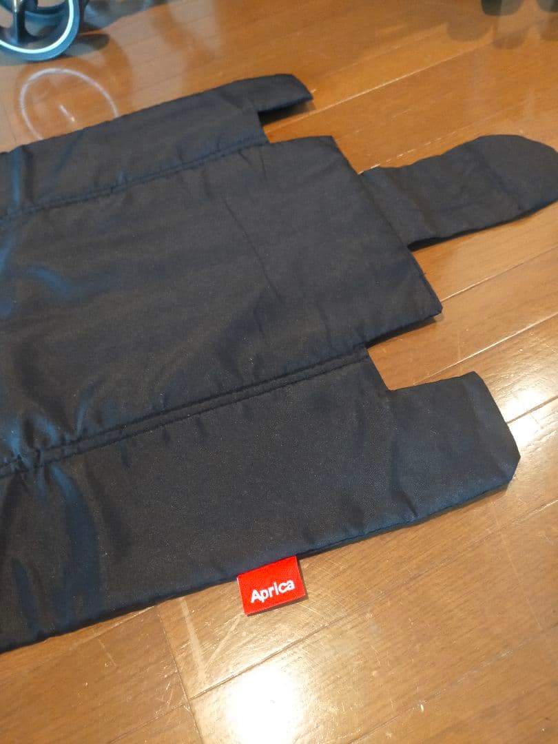 2022年モデル Aprica アップリカ ラクーナビッテクッション カーキ美品