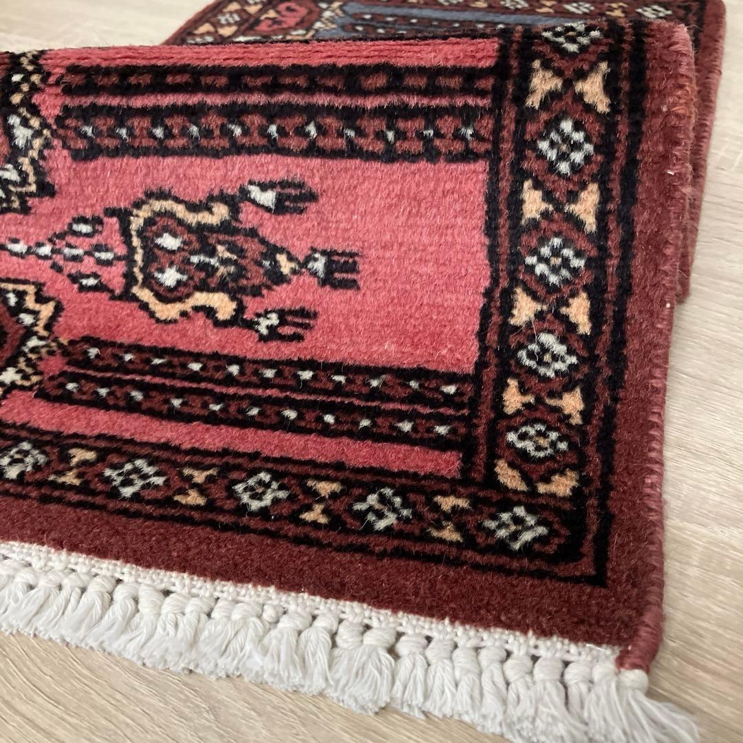 ラグ手織り絨毯　ミニラグ　ヴィンテージ ラグ　トライバルラグ32cmx63cm