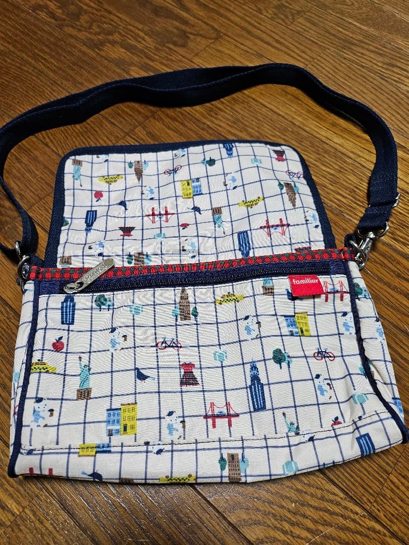 familiar×LeSportsac ウォレットショルダー 財布 ファミリア