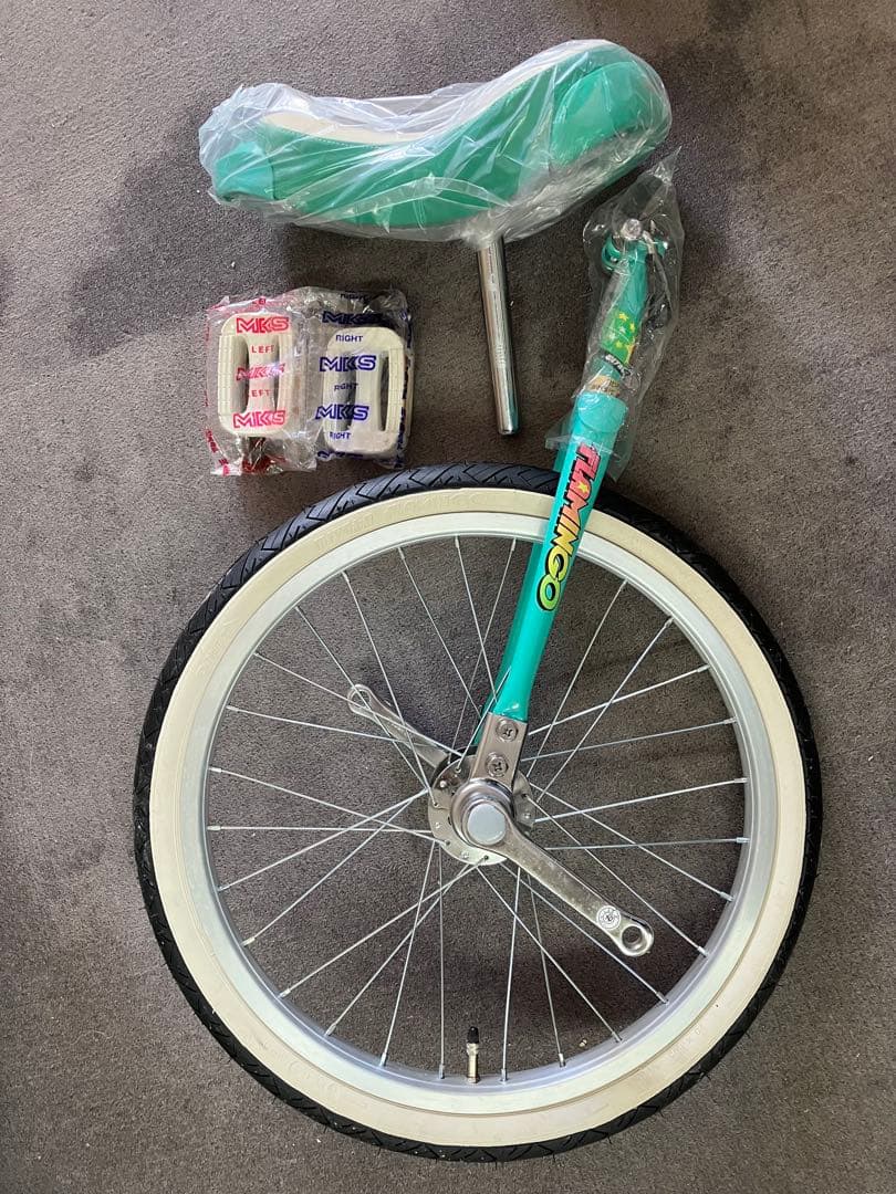 未使用品　一輪車　FLAMINGO 日本製　20インチ