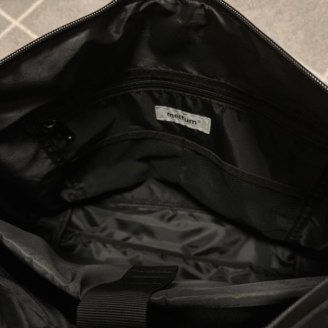 meltum メルタム メッセンジャーバッグ ナイロン ブラック M