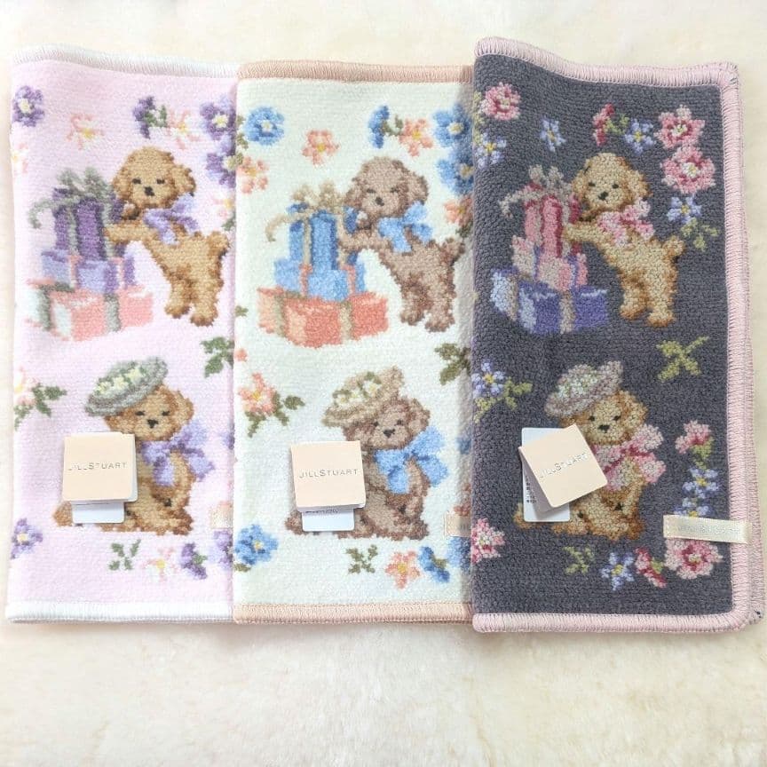 人気完売❗ジルスチュアート❤シェニール織り❤タオルハンカチ❤トイプードル