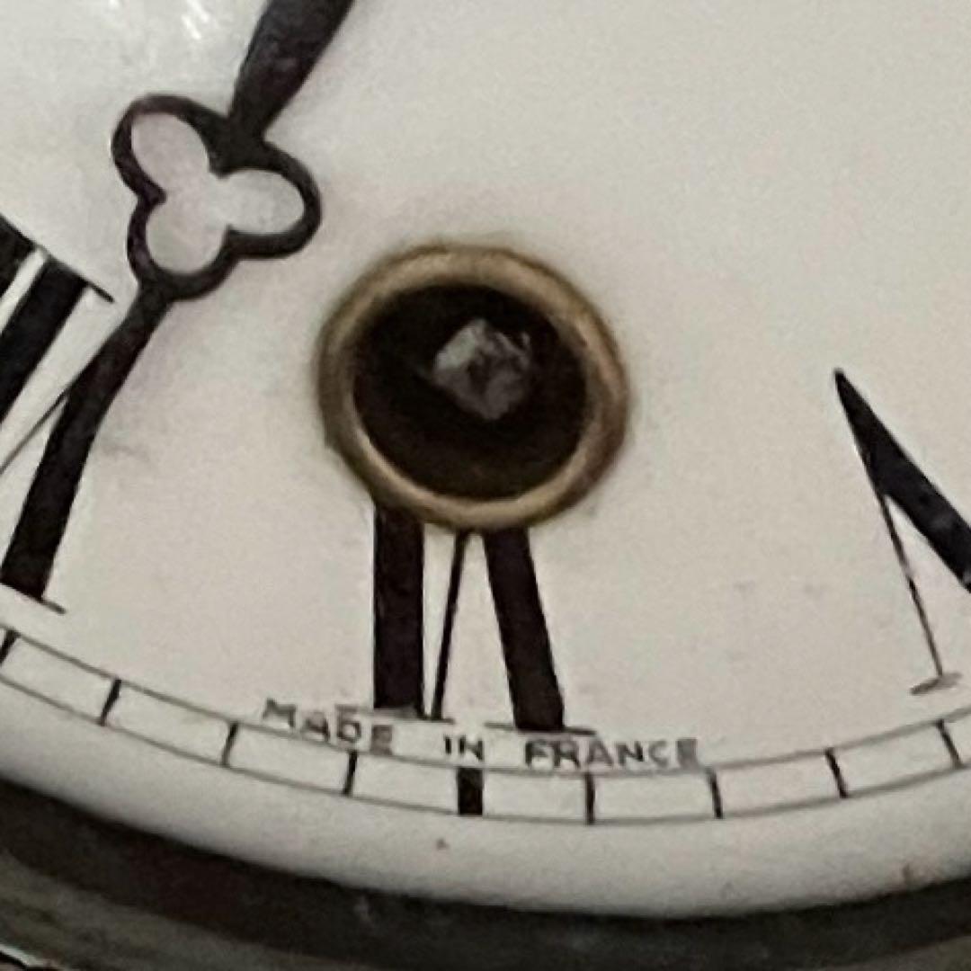 フランス製のゼンマイ式振子アンティーク置き時計