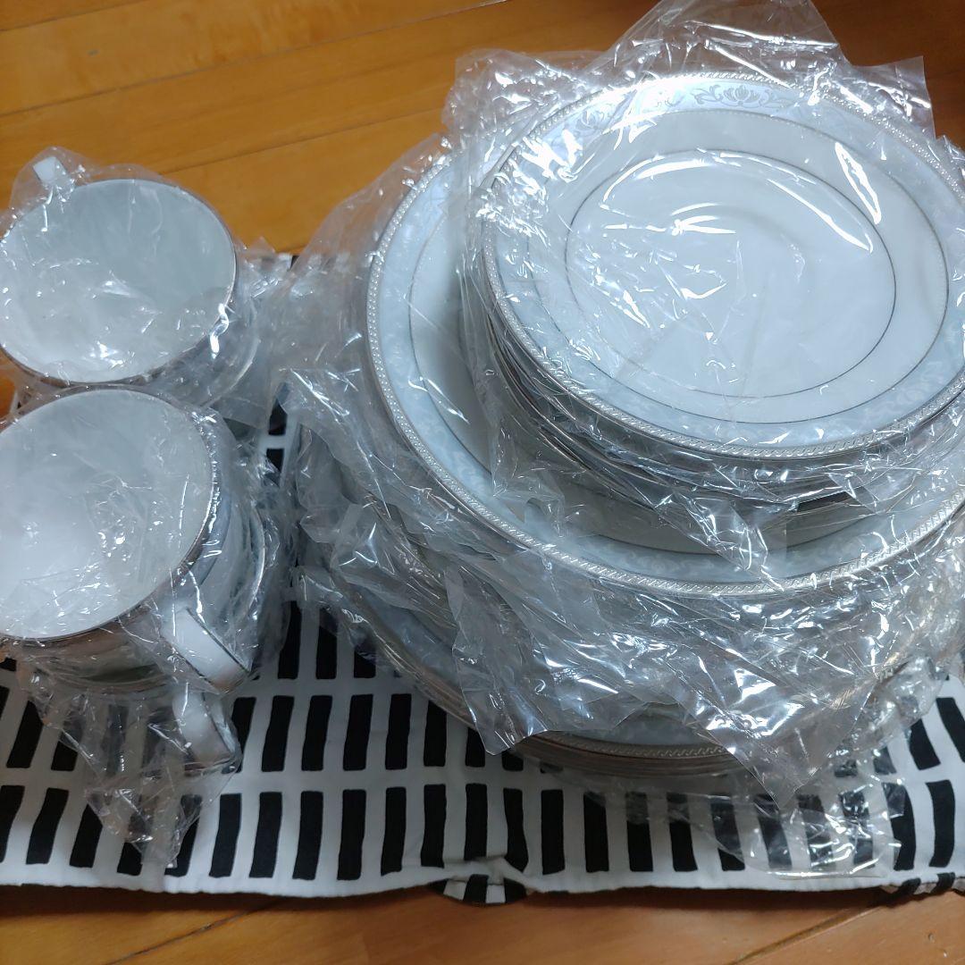 ノリタケ ハンプシャープラチナディナーセット